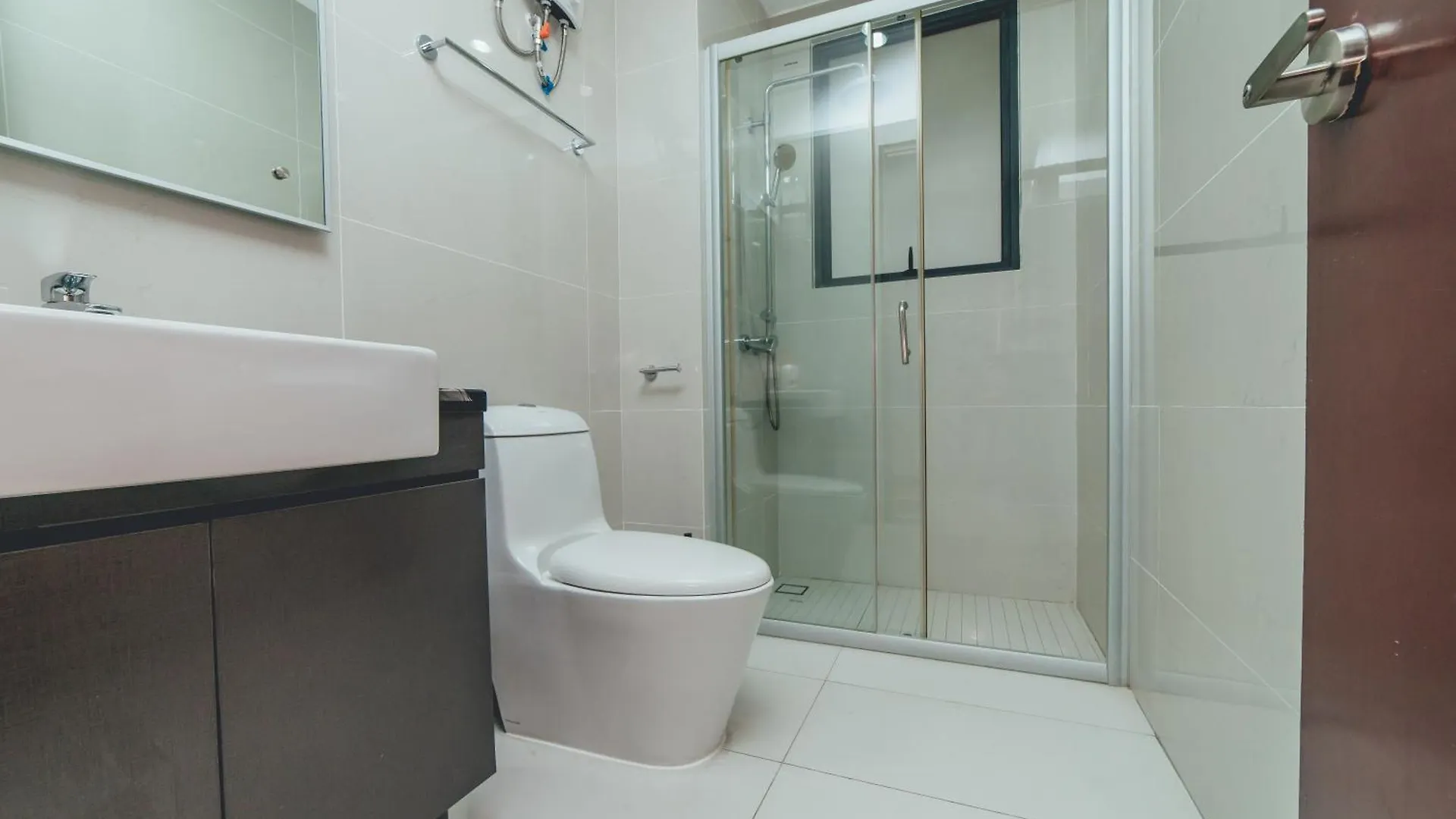 Danga Bay Coastal Haven 3Br 8Pax W 3Balcony By Our Stay Johor Bahru Malaysia