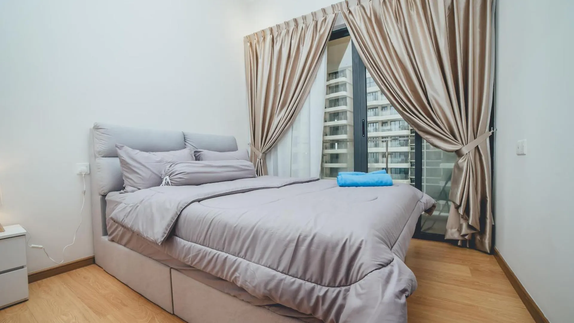 Danga Bay Coastal Haven 3Br 8Pax W 3Balcony By Our Stay Johor Bahru Apartment