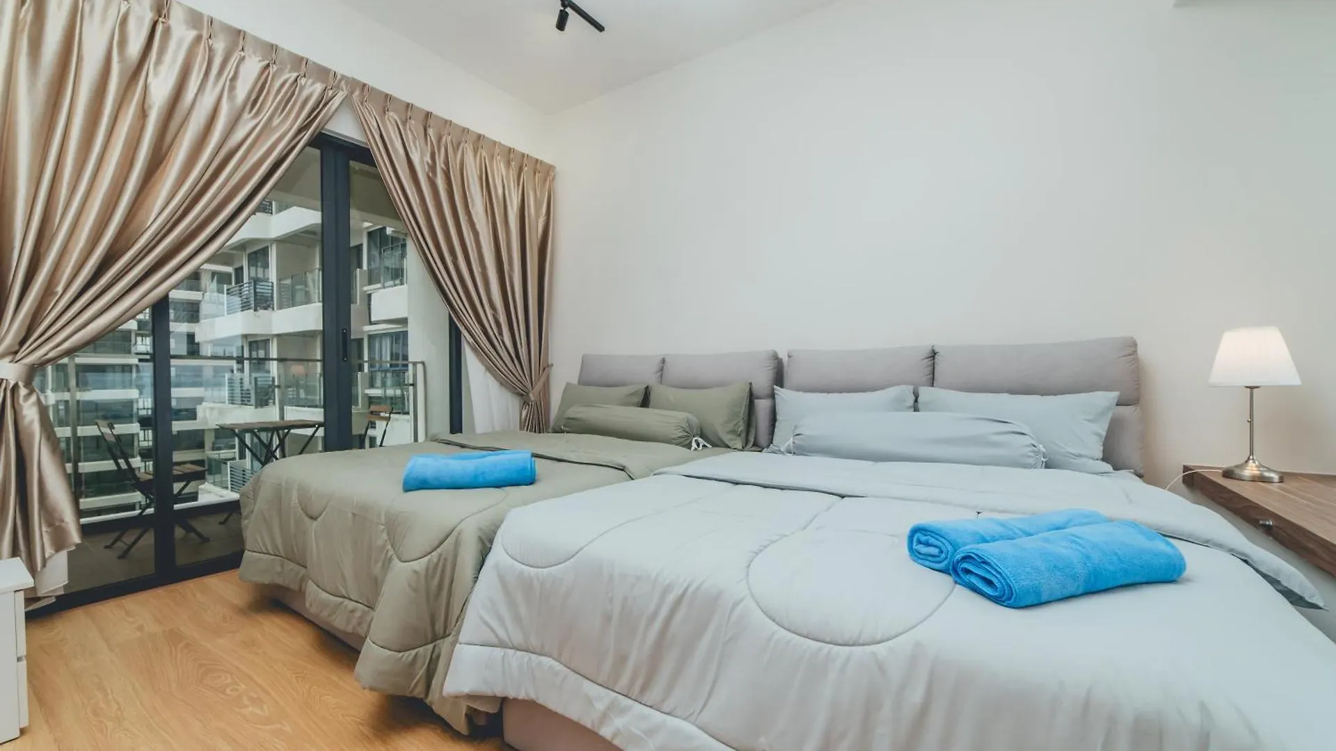 Danga Bay Coastal Haven 3Br 8Pax W 3Balcony By Our Stay Johor Bahru