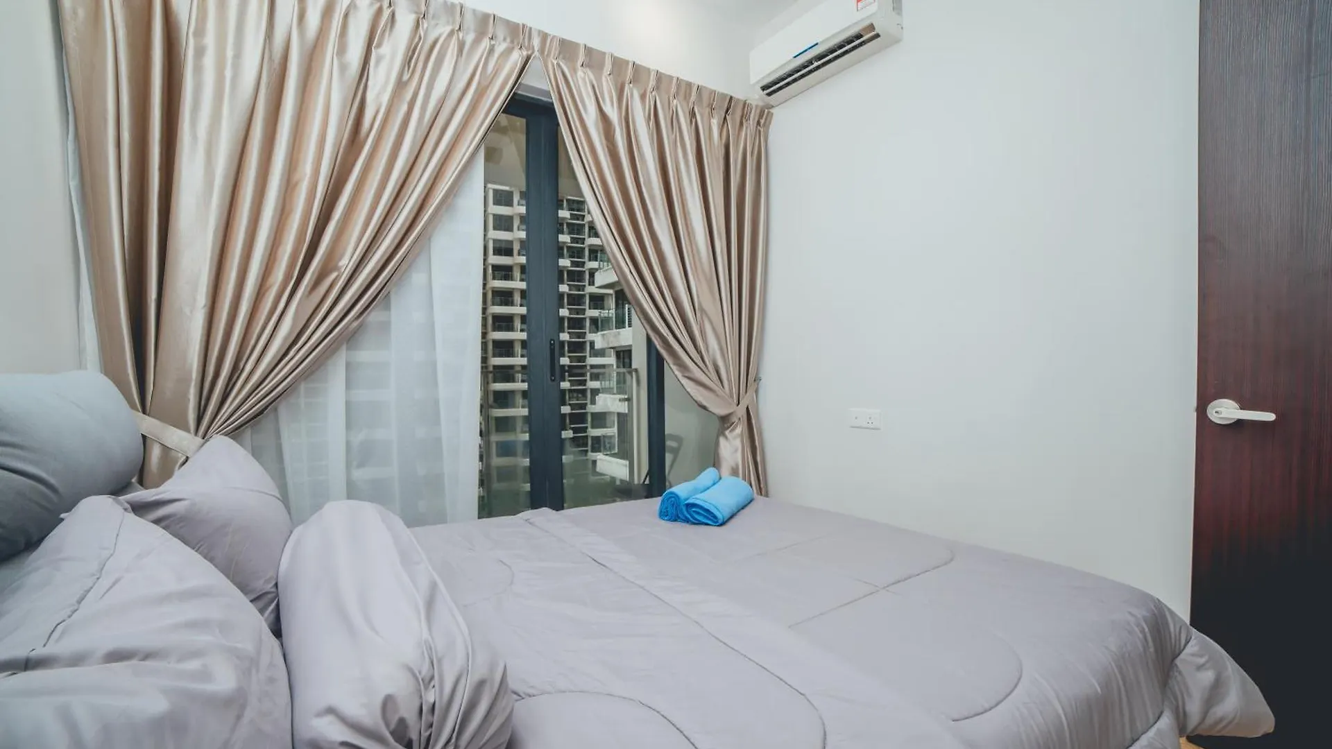 Apartament Danga Bay Coastal Haven 3Br 8Pax W 3Balcony By Our Stay Johor Bahru Malezja